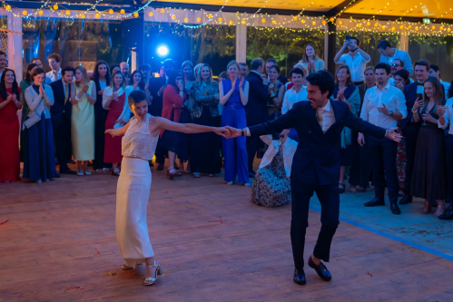 Ouverture de bal avec arrangement musical personnalisé pour les mariés