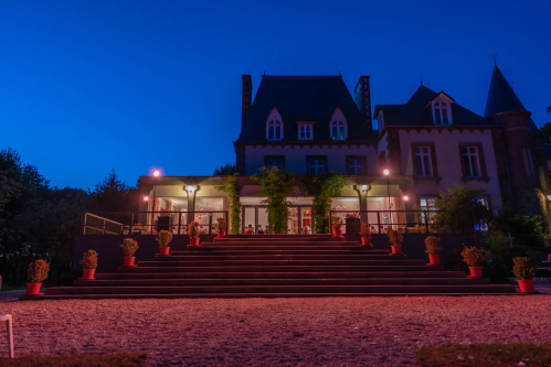 Éclairage extérieur de mariage au Manoir de Terre Rouge – Domaine des Ormes | Sonofactory