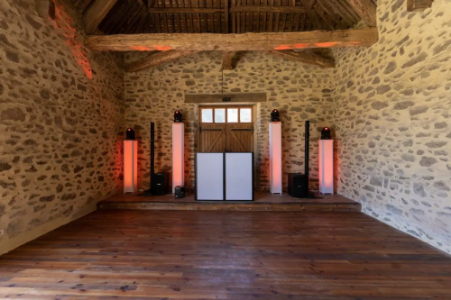 Installation DJ et éclairage d'une salle de réception en Bretagne