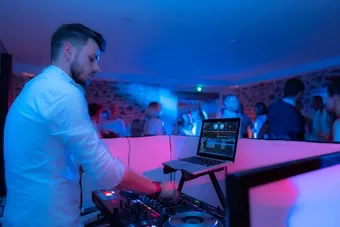 consulter page dj mariage saint malo soiree dansante musique dj