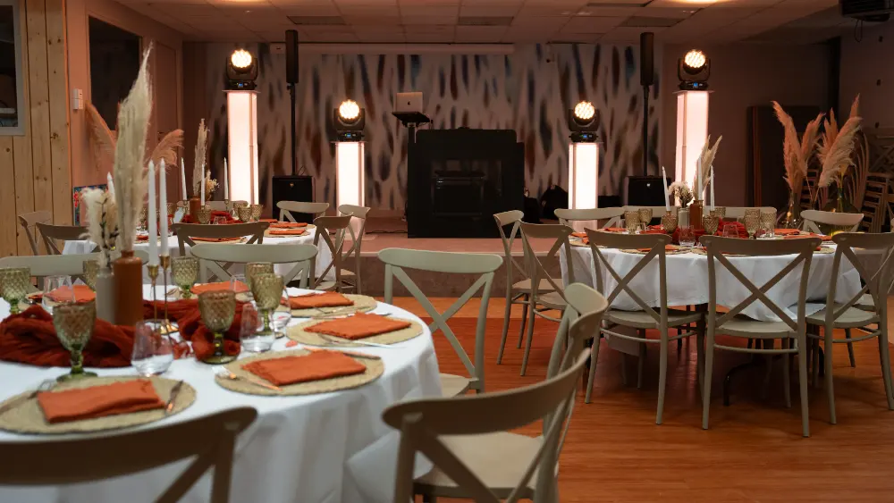 Installation de sonorisation et d'éclairage pour un mariage